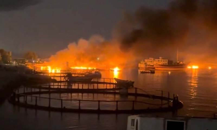 ইরানের ৫ তেল ট্যাংকার ধ্বংস করল যুক্তরাষ্ট্র