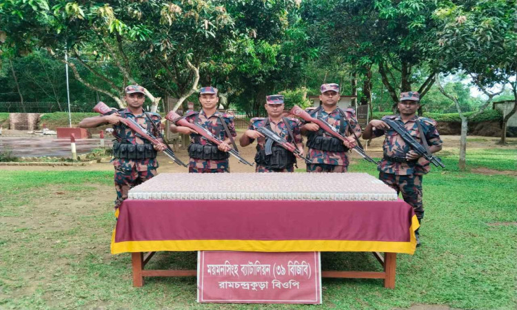 শেরপুর সীমান্তে ৫ লাখ টাকার ভারতীয় ওষুধ জব্দ