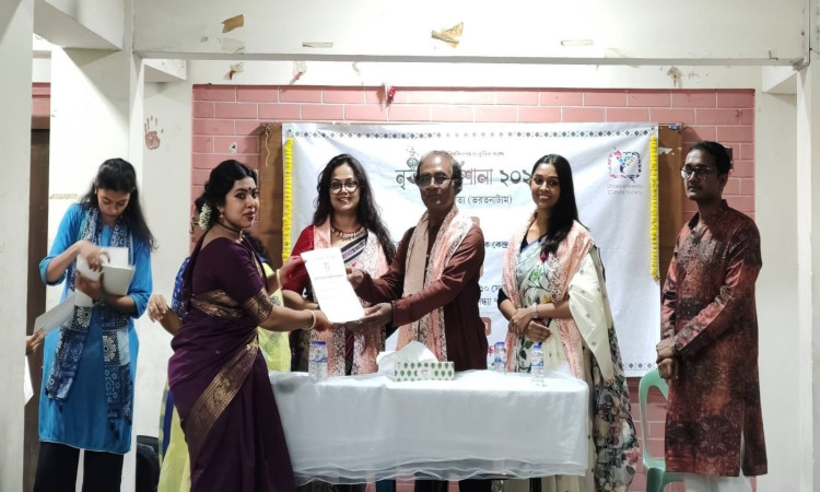 ঢাবির ভরতনাট্যম কর্মশালা সম্পন্ন, সাতক্ষীরার শায়নীকে অভিনন্দন
