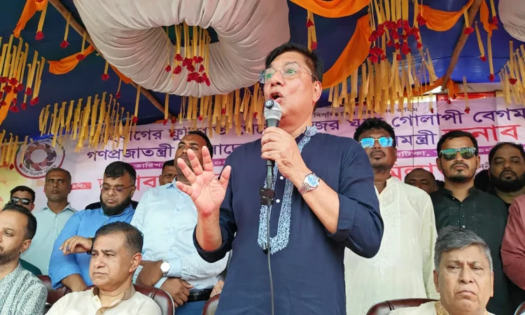 শেখ হাসিনা কালই আসুক, হাতকড়া নিয়ে রিসিভ করব: পর্যটনমন্ত্রী