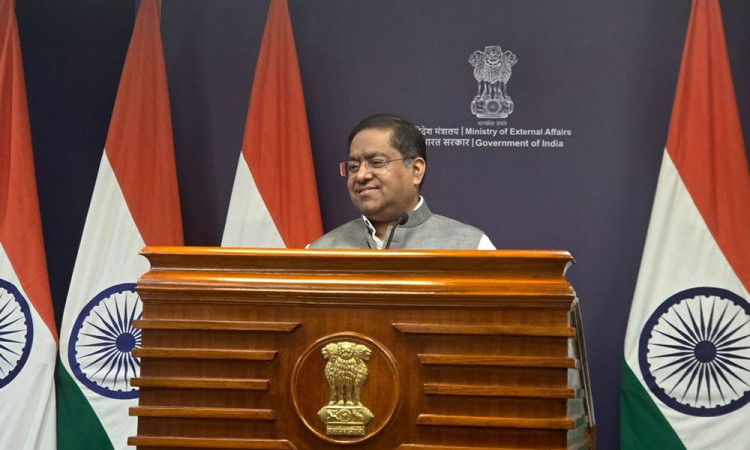 হাসিনা আমলের ১০১ চুক্তি পর্যালোচনা: স্বার্থ সুরক্ষায় তৈরি ভারত