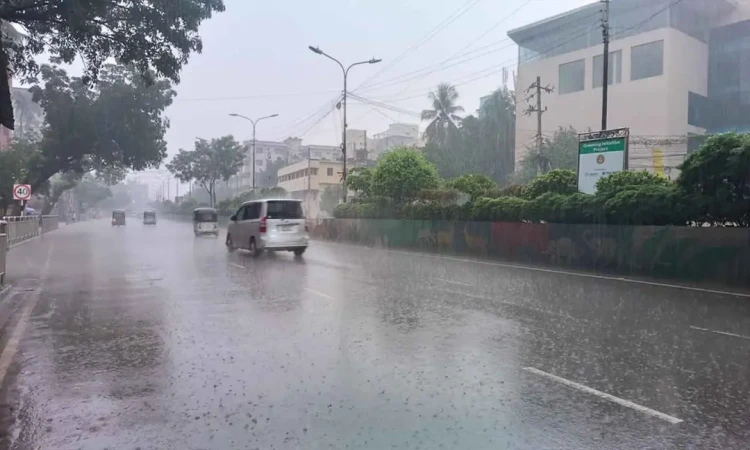 ঢাকায় ২৪ ঘণ্টায় ২০ মিমি বৃষ্টি, আজ দিনভর বজ্রসহ বর্ষণের আভাস