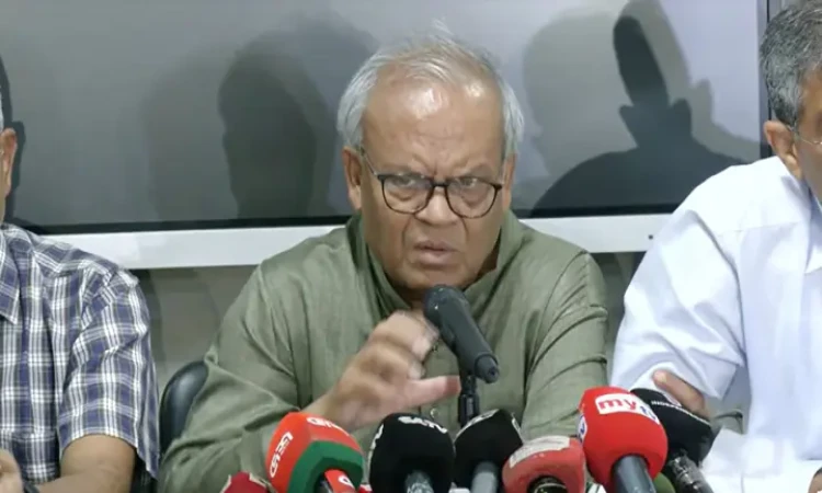 এক দফার হুঁশিয়ারিতে হাত গুটিয়ে বসে থাকবে না বিএনপি: রিজভী