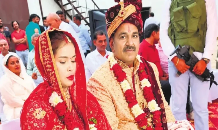 বিয়ের জন্য ১২ ঘণ্টার প্যারোলে মুক্তি, ফের কারাগারে বর