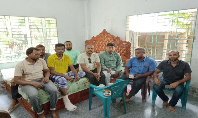 বাঘারপাড়ায় আহত বিএনপি নেতা মোহাম্মদ আলীর খোঁজ নিলেন ‘বন্ধু মহল’