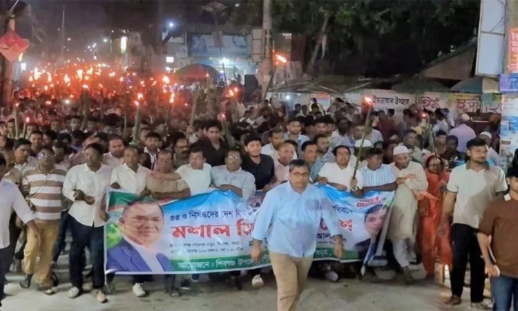 হাসিনাকে ফেরানোর যেকোনো ষড়যন্ত্র প্রতিহত করা হবে: মীর শাহে আলম