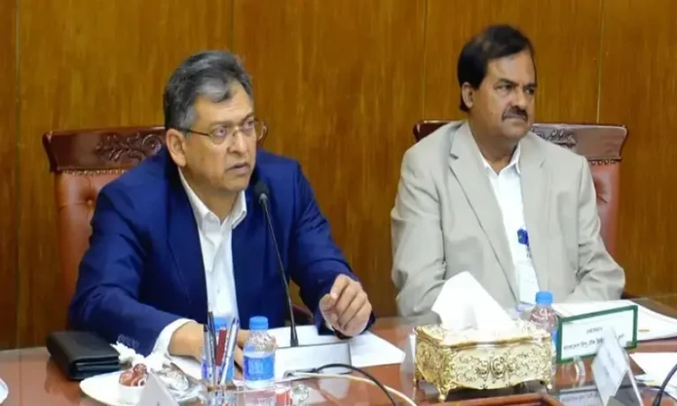 অপরাধীর কোনো রাজনৈতিক পরিচয় দেখা হচ্ছে না: সালাউদ্দিন আহমদ