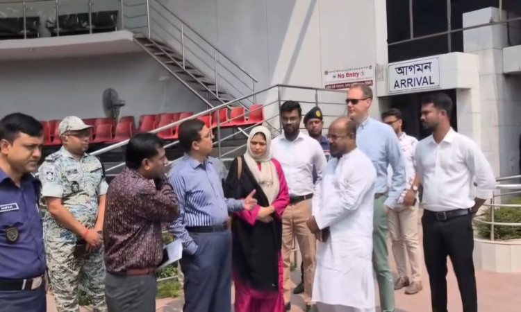 বেনাপোল স্থলবন্দর ও ইমিগ্রেশন পরিদর্শন করলেন মার্কিন দূতাবাসের প্রতিনিধিরা
