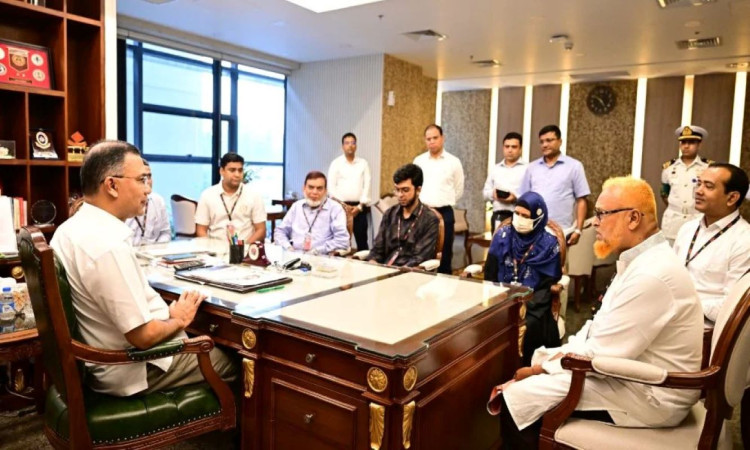 প্রধানমন্ত্রীর সঙ্গে সাক্ষাৎ করলেন আবরার ফাহাদের পরিবারের সদস্যরা