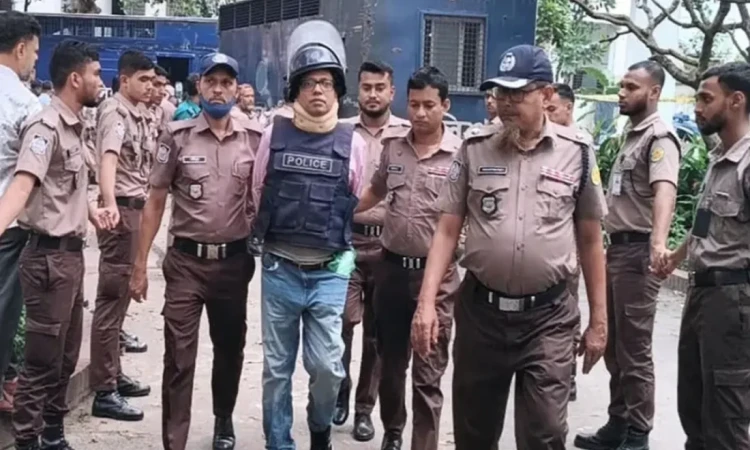 ট্রাইব্যুনালে সাক্ষীকে পলকের টিপ্পনী: ‘ভয় পাইছে, ভয় পাইছে’