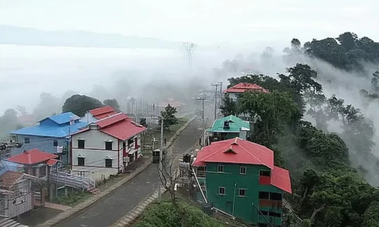 সাজেক ভ্যালি বন্ধ ঘোষণা, পর্যটকদের ফিরে যাওয়ার নির্দেশ