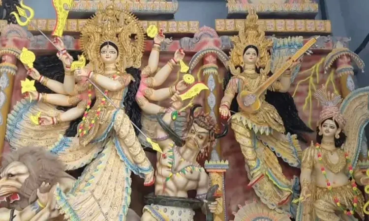 শারদীয় দুর্গাপূজার মহাষষ্ঠী আজ: ৬ দিনের উৎসবের সূচনা
