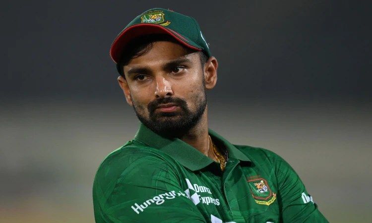 ত্রিদেশীয় সিরিজ থেকে ছিটকে গেলেন লিটন দাস