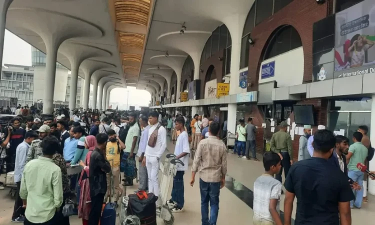 রিয়াদ বিমানবন্দরে হামলার জেরে বাতিল ১১৮টি আন্তর্জাতিক ফ্লাইট
