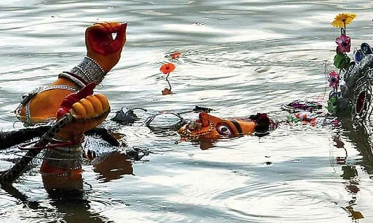নিরাপত্তার চাদরে ঢাকা: ৩৩ পয়েন্টে বিসর্জিত হচ্ছে দেবী প্রতিমা