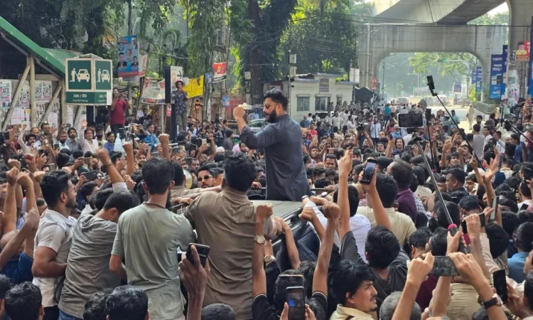 ইশরাকের পদত্যাগ: কী বার্তা দিচ্ছে দেশের রাজনৈতিক অঙ্গন?