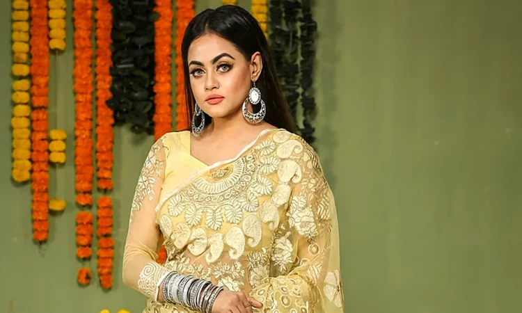 ৩৯ বছর বয়সে না ফেরার দেশে অভিনেত্রী ও উপস্থাপিকা তুলনা