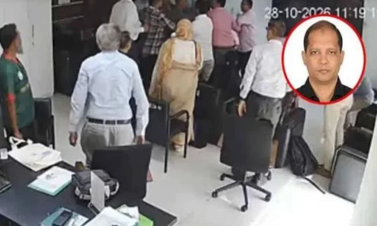 কার্যালয়ে ঢুকে আইইডিসিআর পরিচালককে মারধর, কাঠগড়ায় ড্যাব