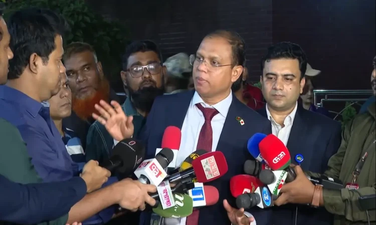 নারিতায় বিমানে ত্রুটি: সফরসঙ্গীদের নিয়েই দেশে ফিরলেন প্রধানমন্ত্রী