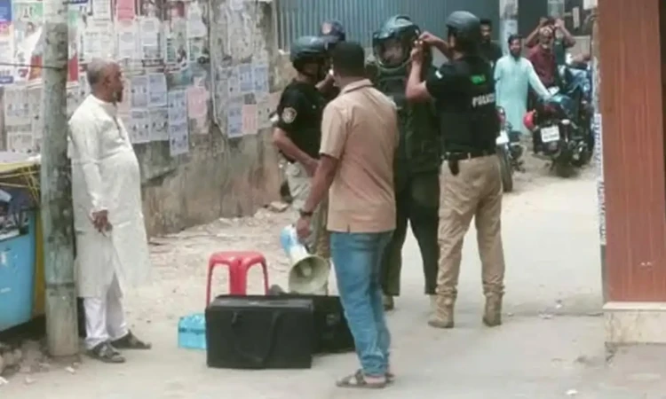 কলাবাগানে ককটেল বিস্ফোরণের ঘটনায় চারজনকে আটক করল পুলিশ